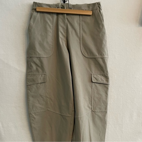 Lululemon Light Utilitech Cargo Pocket High-Rise Pant - Picture 2 of 7